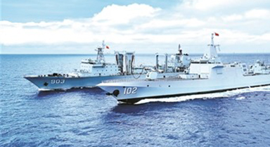 海軍某部開展海上訓練